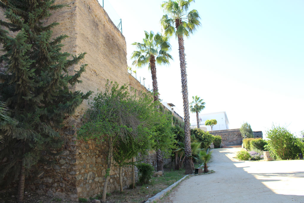 Restos de la muralla almohade en San Juan de Aznalfarache